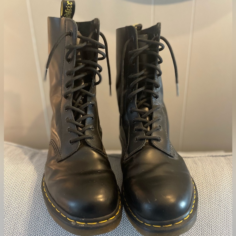 Dr. Martens men’s boots- size 11 M